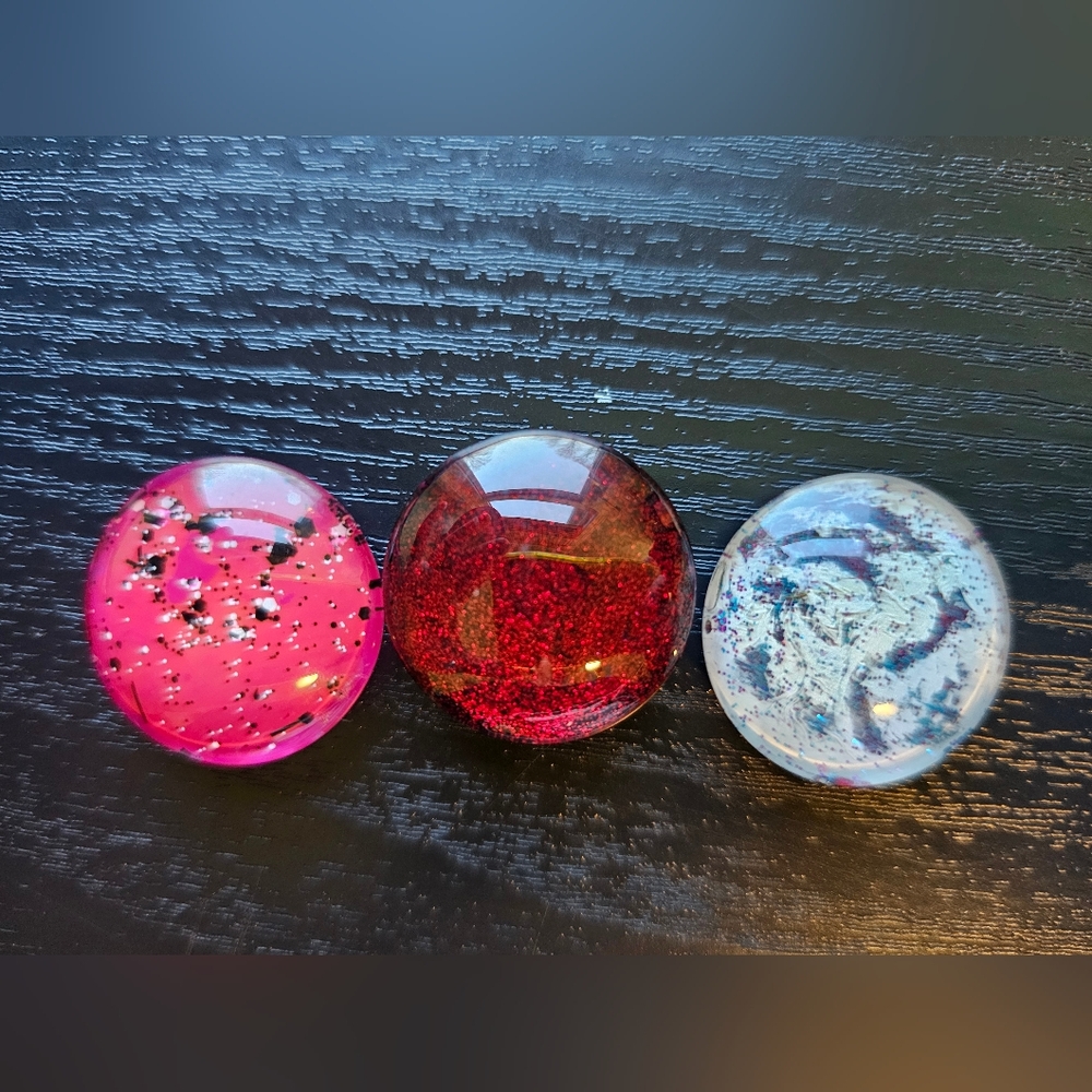 Coriander&cumin Set of Three Handmade Decorative Glass Cabachon Magnets